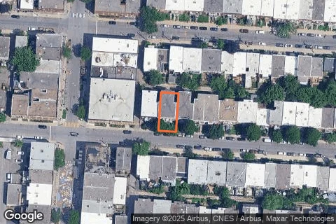 211-221 3E AVENUE