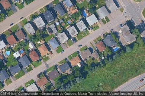 45E RUE OUEST DENIS DESCOMBES