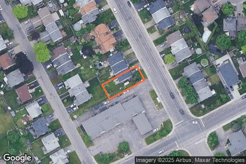 4366 AV DU CHATEAU-PIERREFONDS