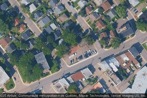 890 RUE SAINT-VALLIER OUEST