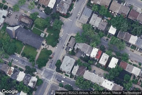 3890 AV DU MONT-ROYAL E