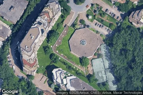 Property boundary for 492320-23